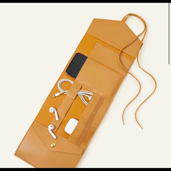 Glass Ladder & Co Organizer - Picture 2 of 5